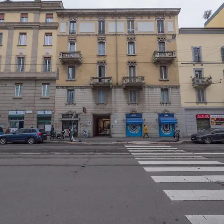 Isola-garibaldi Newly Renovated 1 Bedroom By Rentopolis Apartman